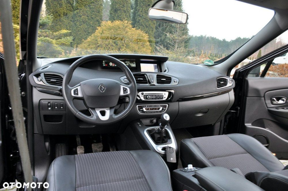 Renault Scenic - 31