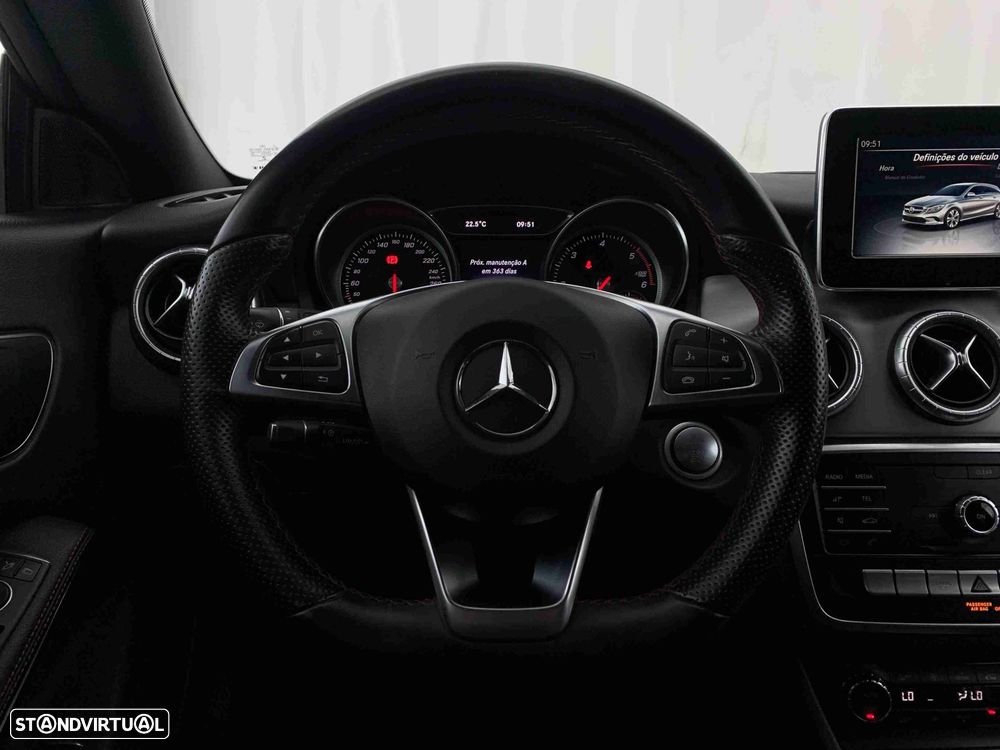 Mercedes-Benz CLA 180 d Shooting Brake AMG Line - 12