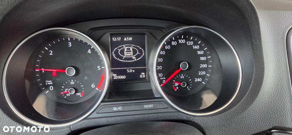 Volkswagen Polo - 22