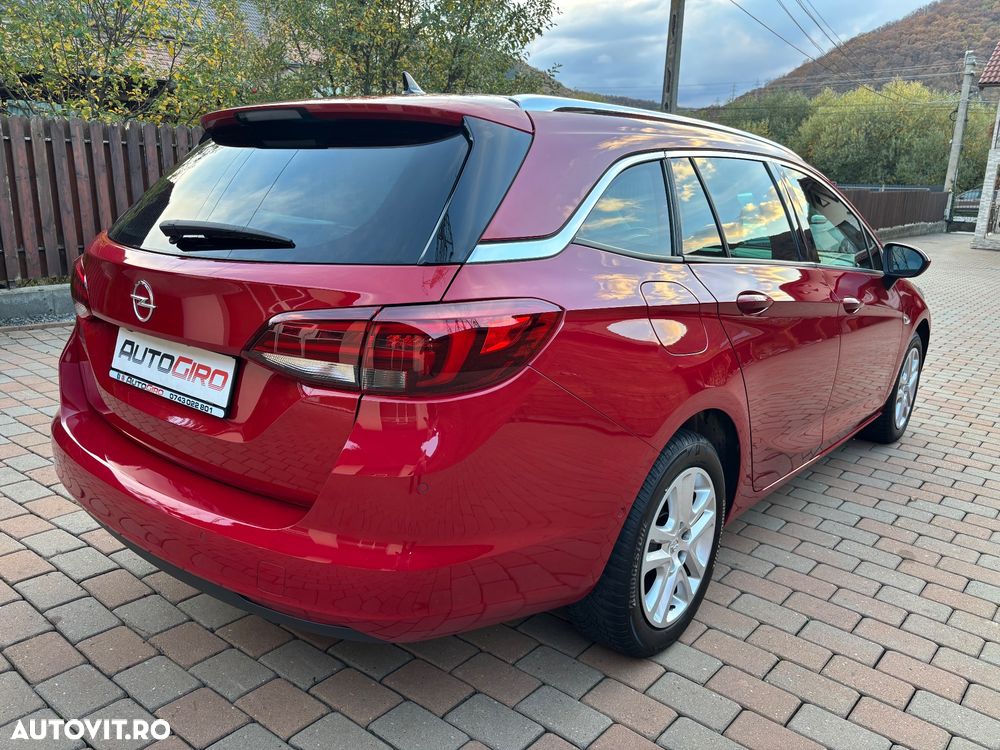 Opel Astra 2021 photo 4