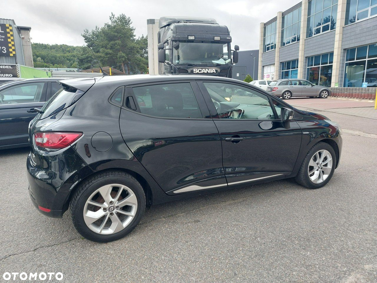 Renault Clio - 17