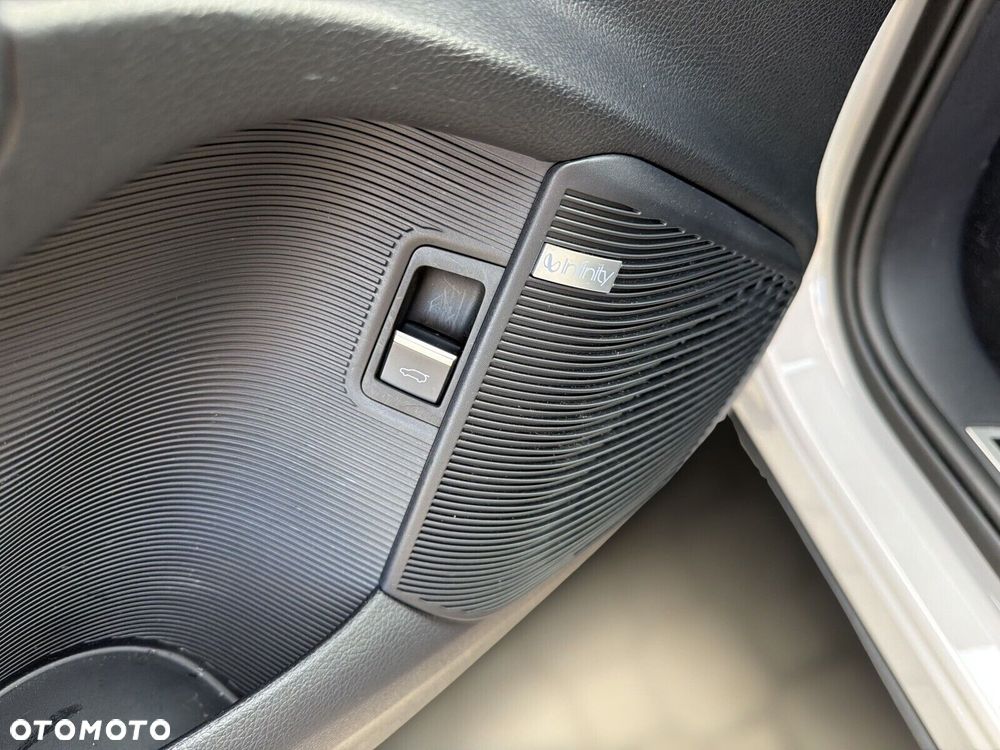 BYD Seal U - 31