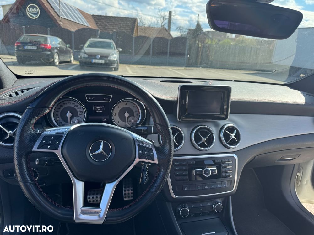 Mercedes-Benz CLA 220 - 6