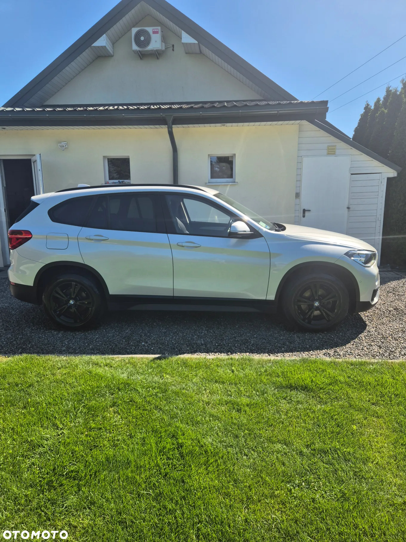 BMW X1 sDrive18d Business Edition - 11