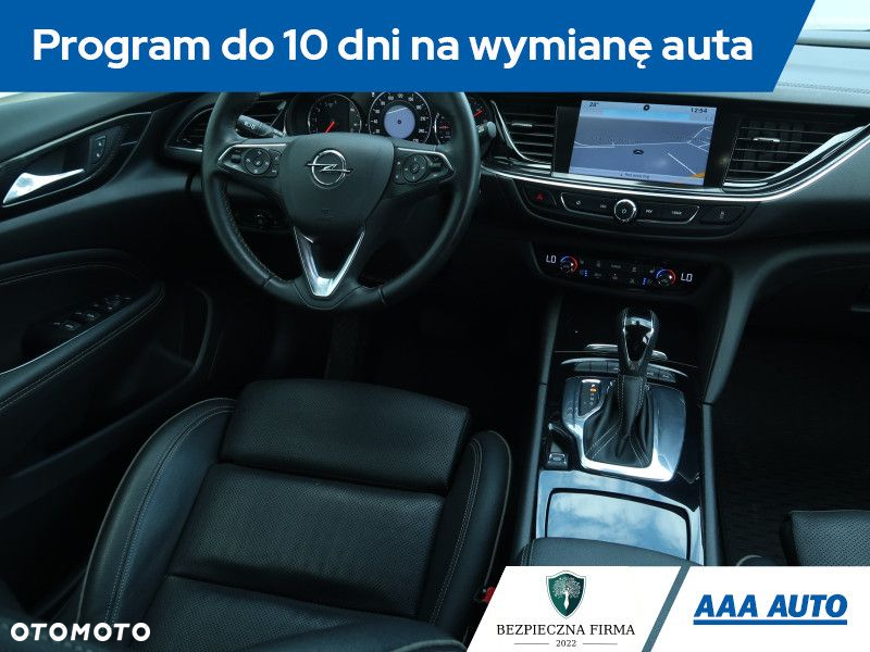 Opel Insignia - 8