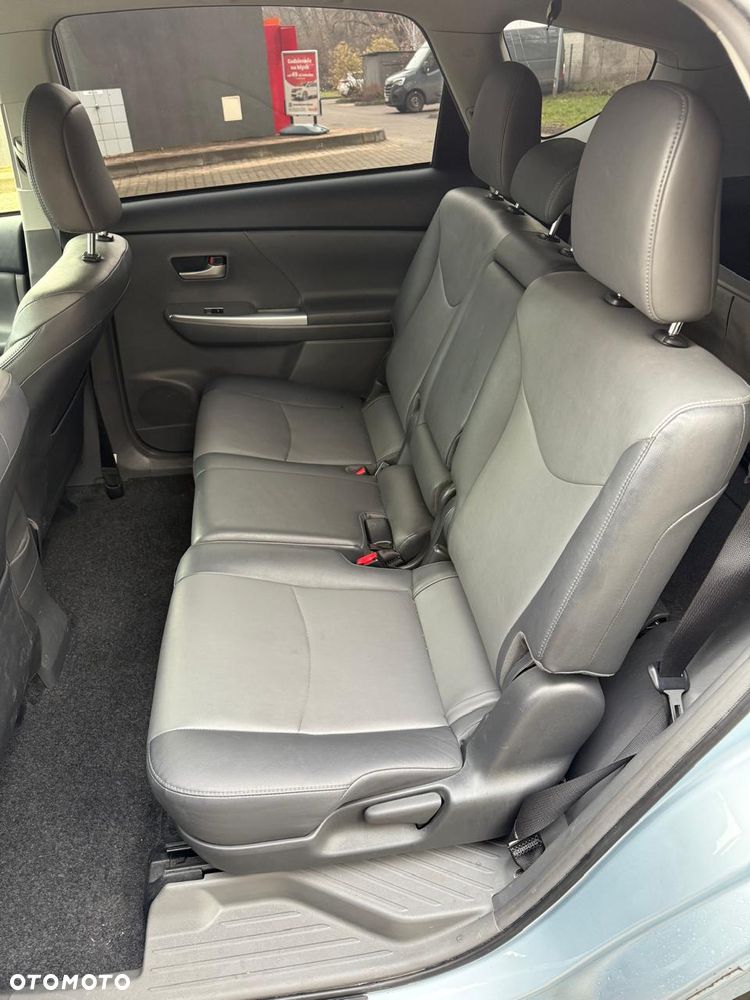 Toyota Prius 1.8 HSD Premium - 10