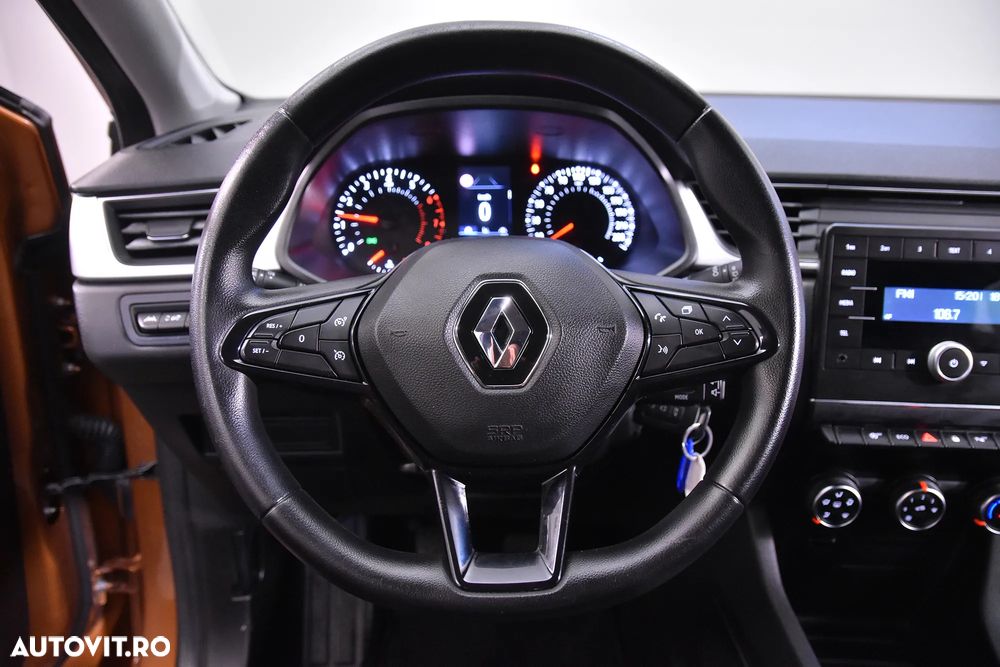 Renault Captur - 16