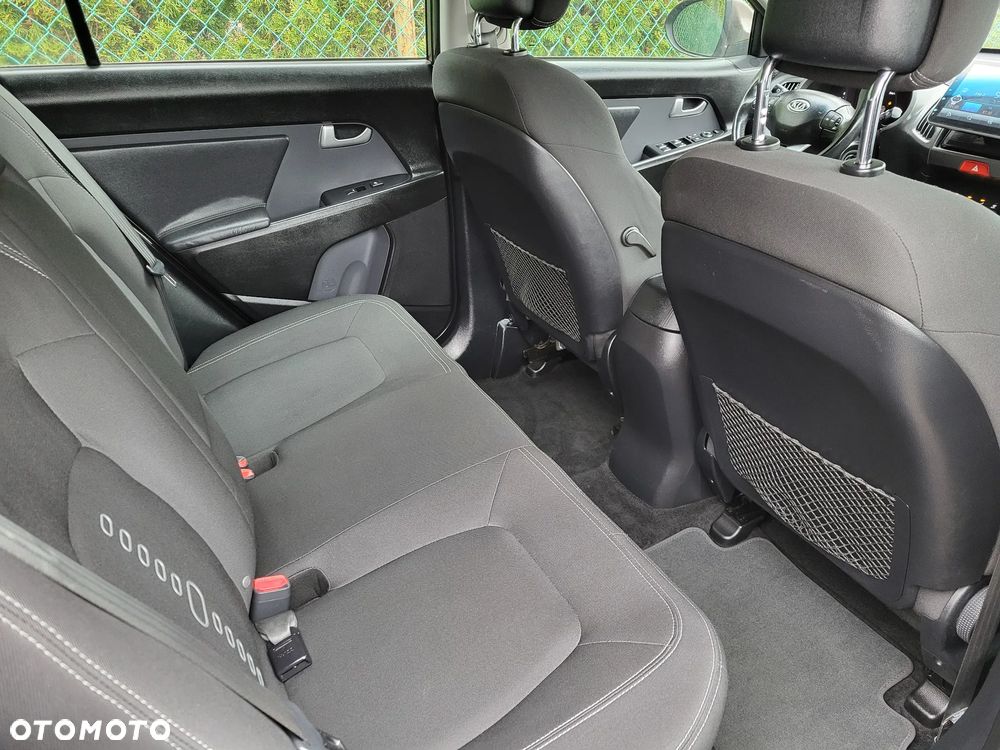 Kia Sportage 2.0 CRDI 4WD Attract - 24