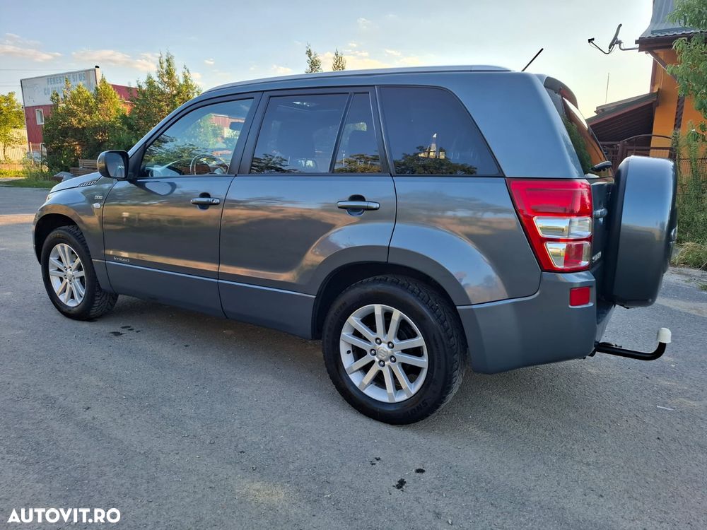 Suzuki Grand Vitara 1.9 DDiS Comfort DPF Limited - 4