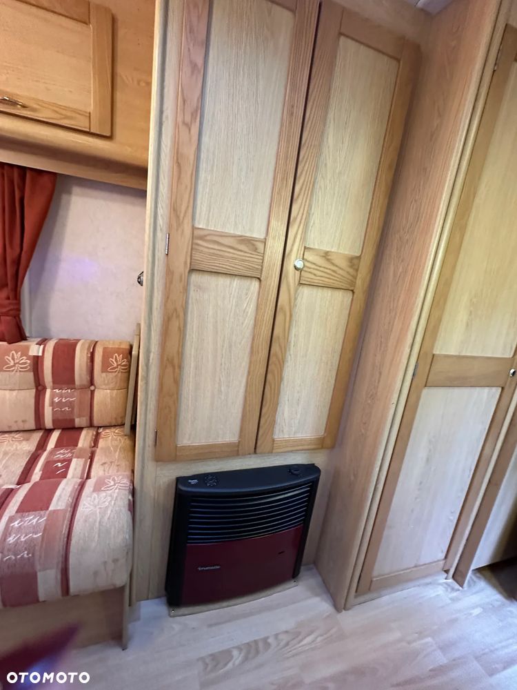 Elddis Tobago - 11
