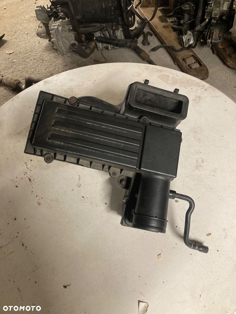 VW OBUDOWA FILTRA POWIETRZA 1K0129607AC 1.4 TSI