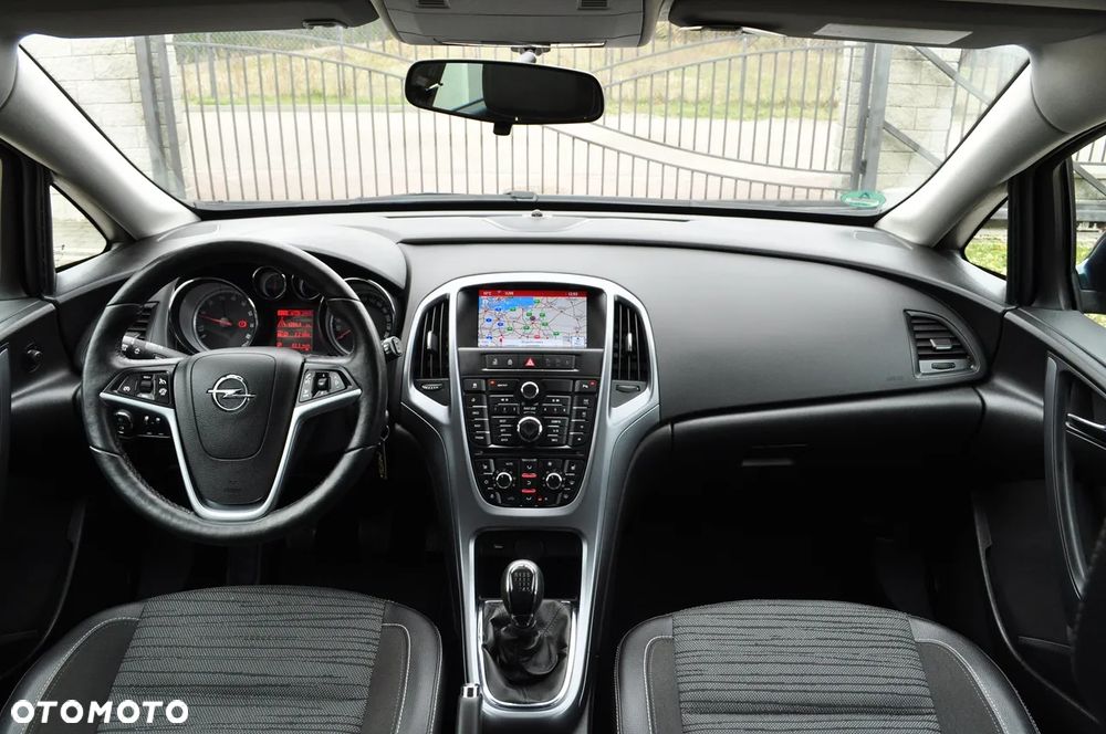 Opel Astra 1.4 Turbo Edition - 10