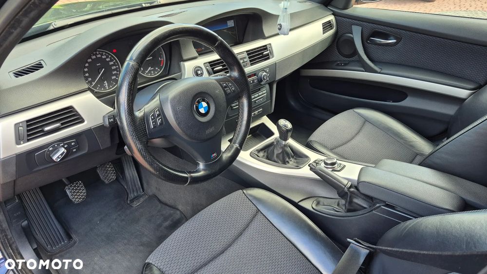 BMW Seria 3 320d xDrive - 7