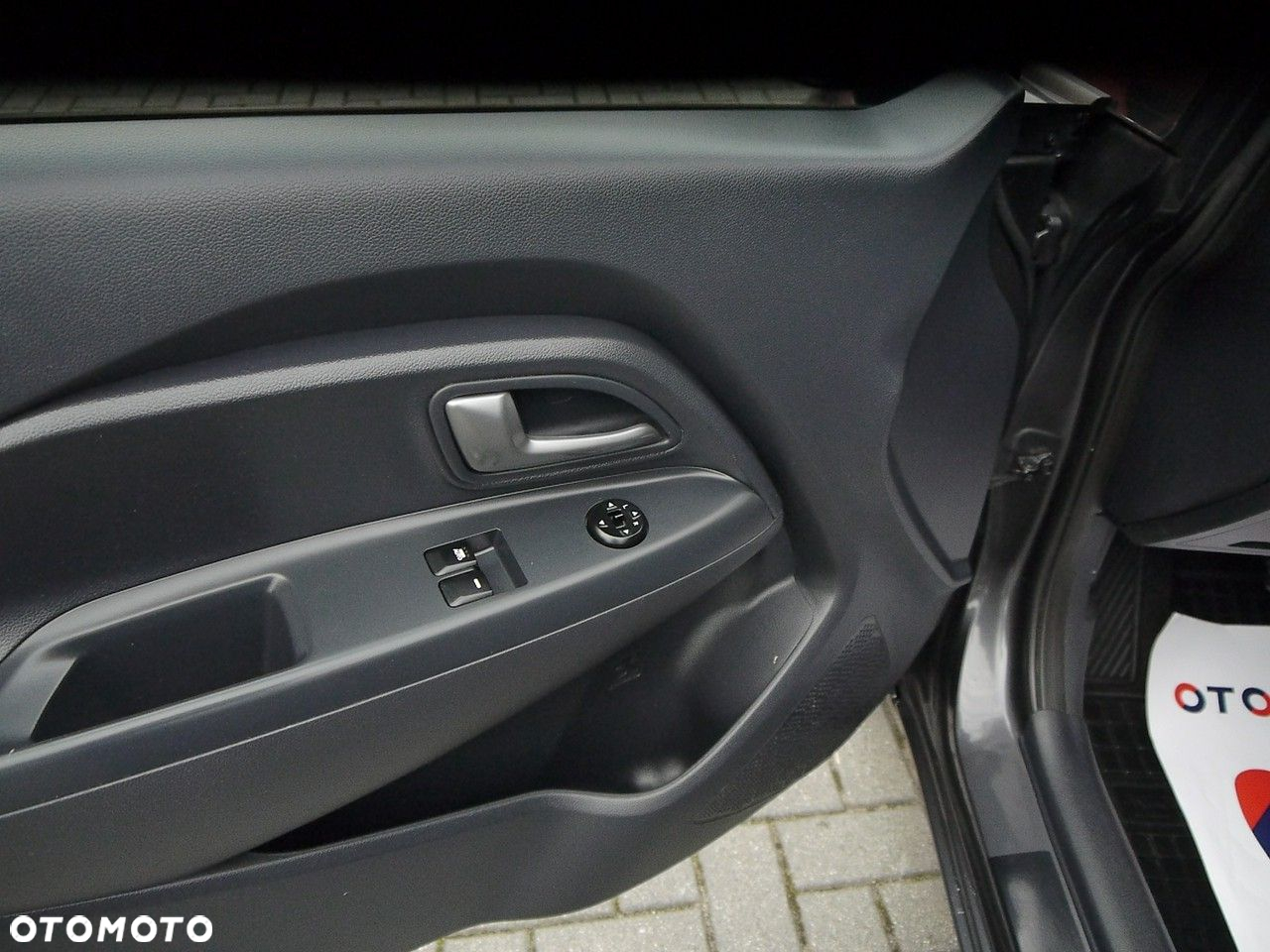 Kia Rio - 32