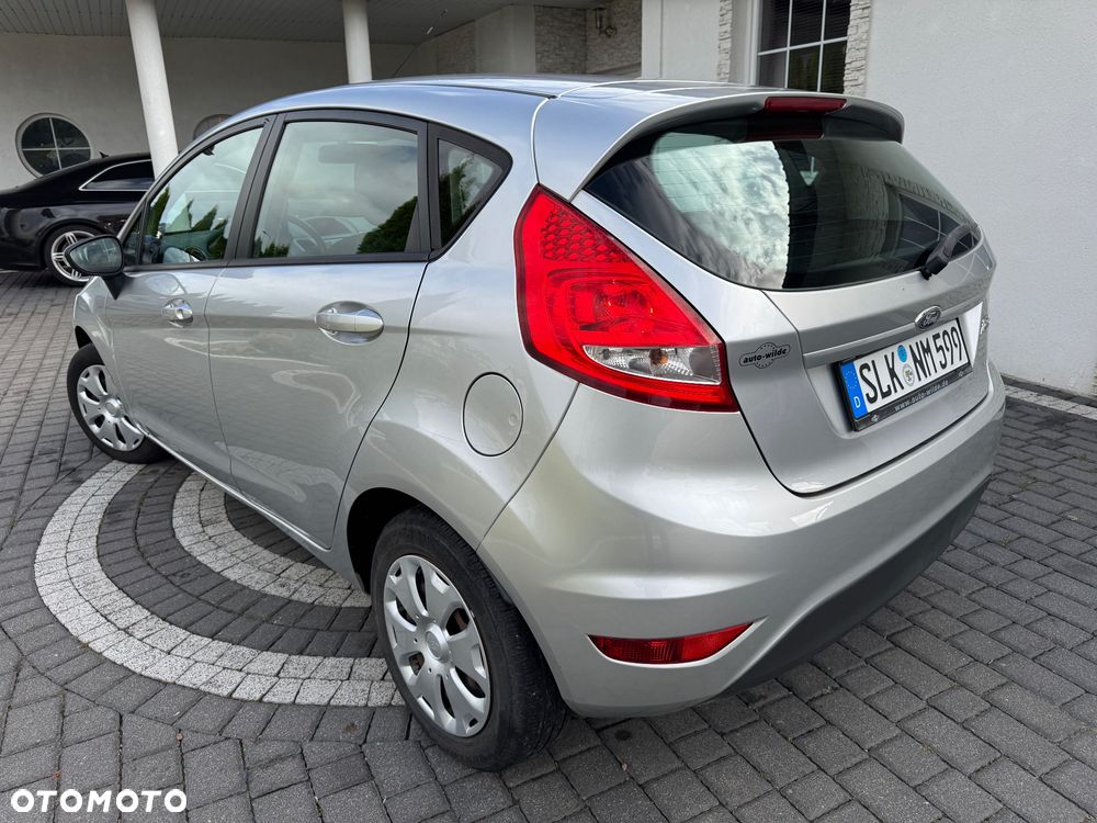 Ford Fiesta 1.25 Ambiente EU5 - 4