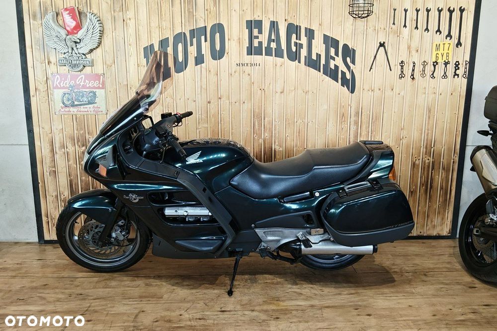 Honda ST - 22