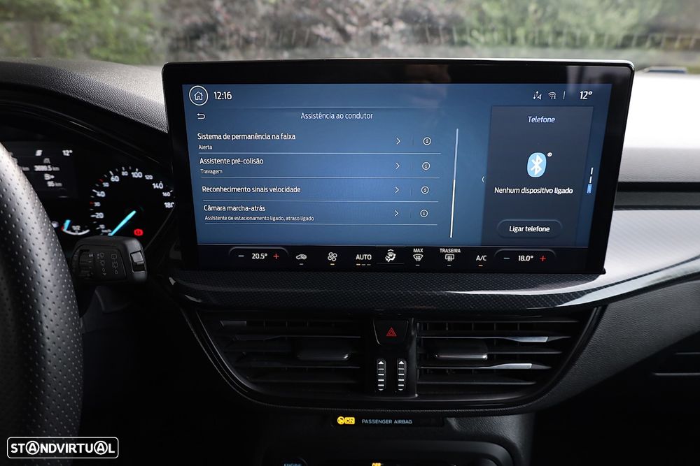 Ford Focus 1.0 EcoBoost MHEV ST-Line - 34