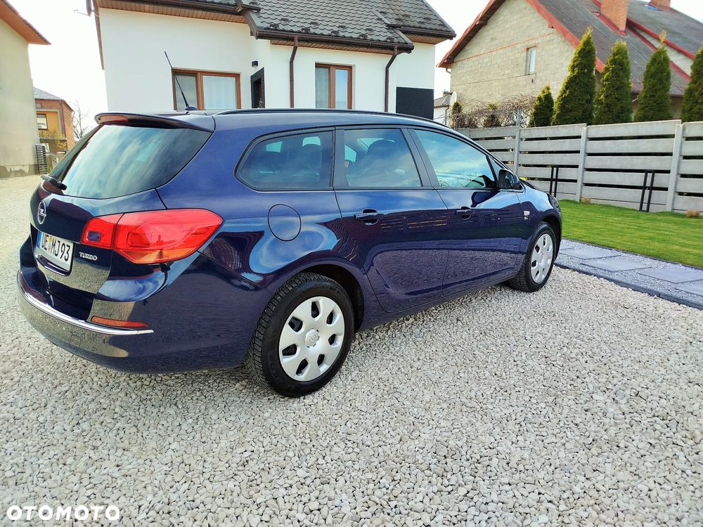 Opel Astra 1.4 Turbo 150 Jahre - 24