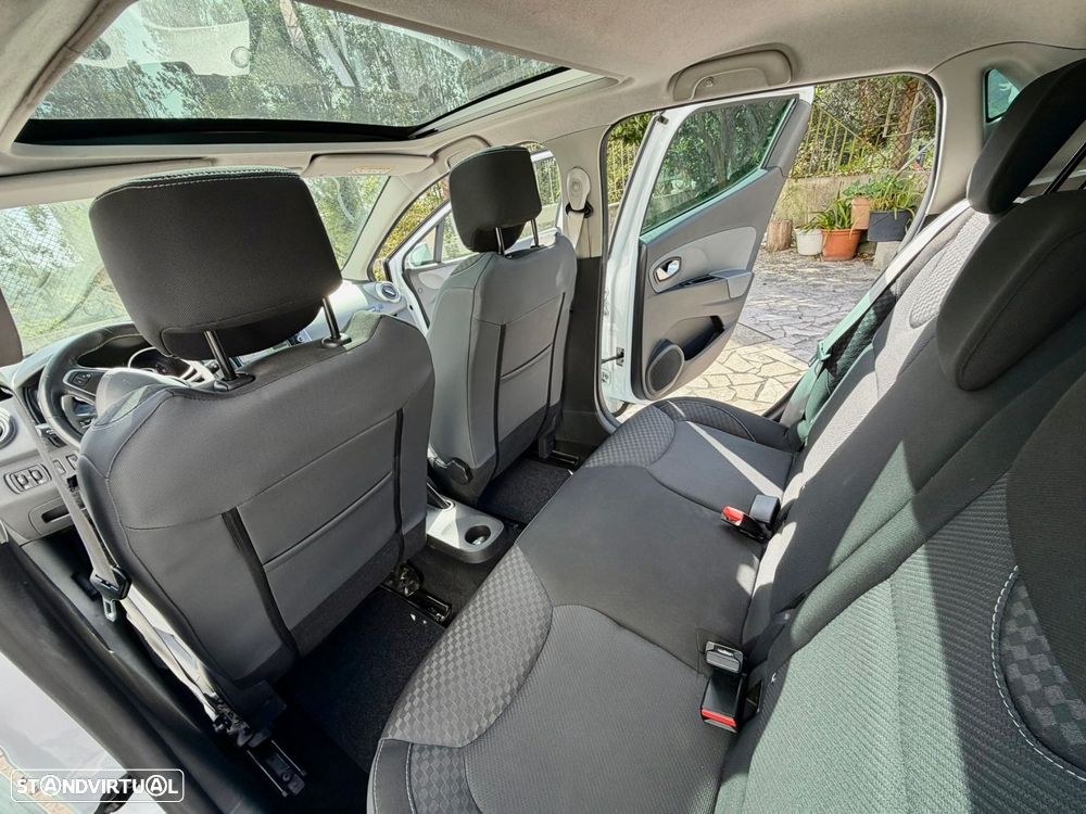 Renault Clio TCe 120 EDC GT - 17