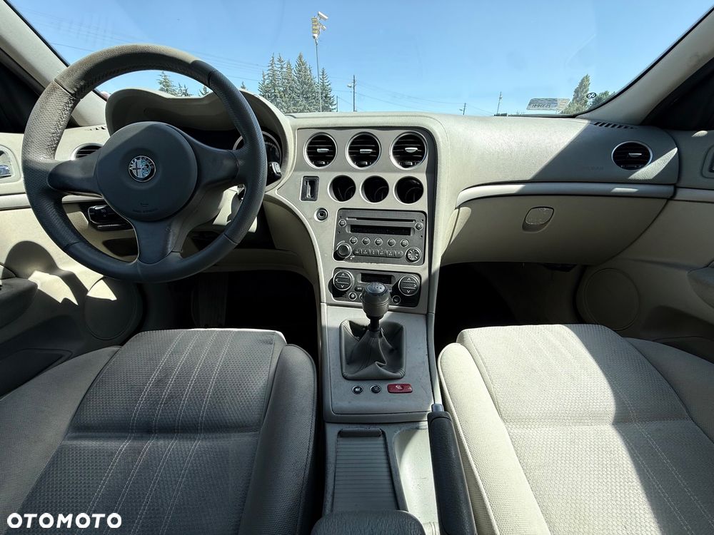Alfa Romeo 159 2.2JTS Distinctive - 9