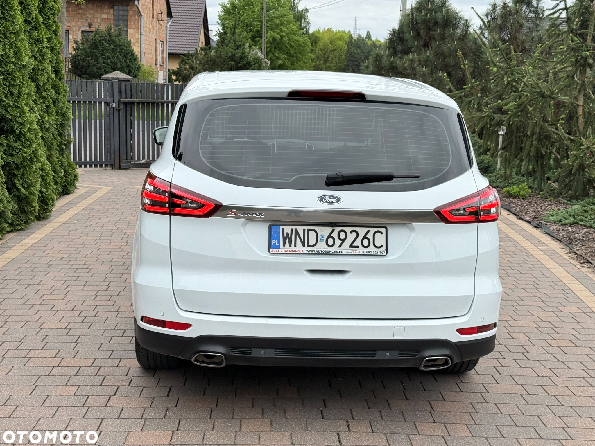 Ford S-Max 2.0 TDCi 4WD Titanium PowerShift - 32