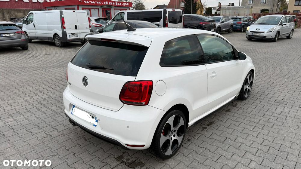 Volkswagen Polo - 3