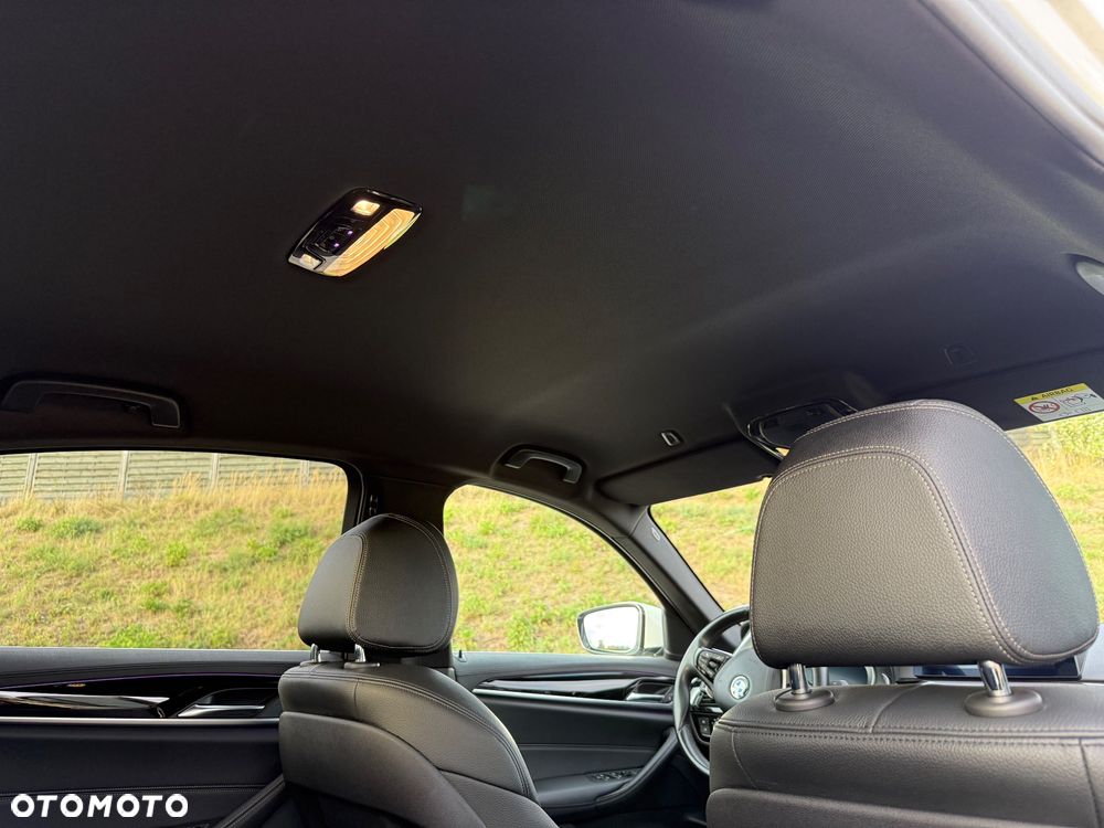 BMW Seria 5 540i GPF Luxury Line - 14