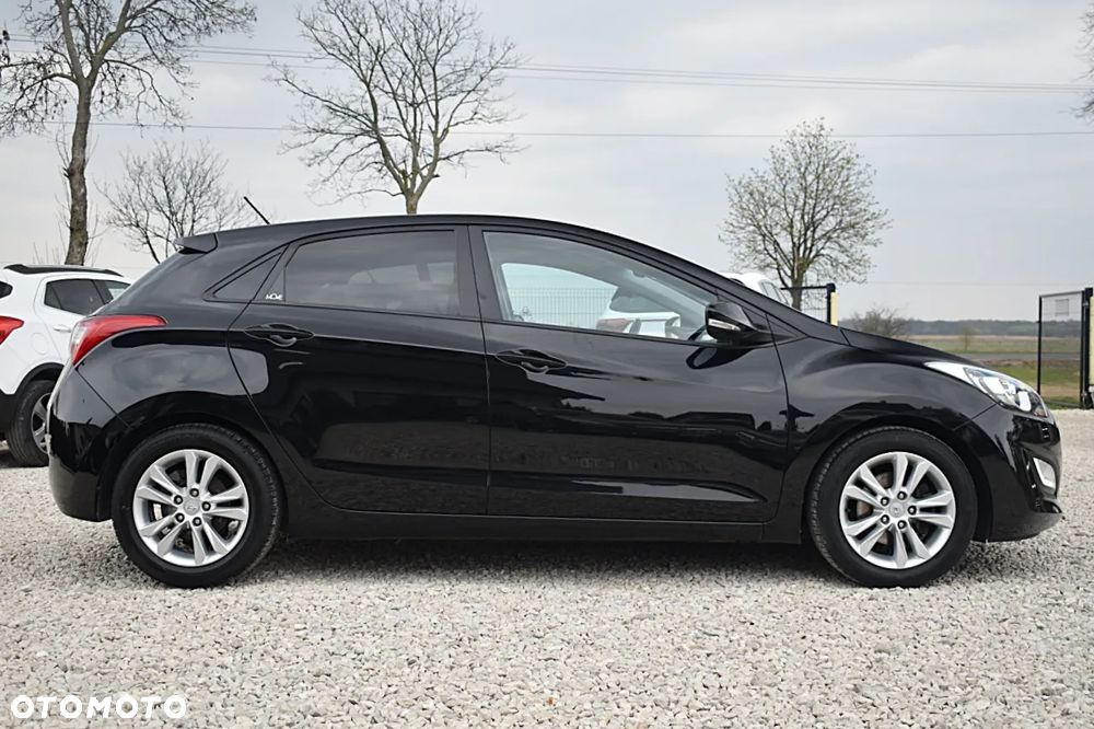 Hyundai i30 1.6 CRDI Trend - 9