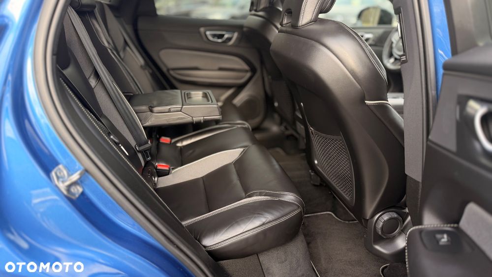 Volvo XC 60 B4 D AWD R-Design - 20