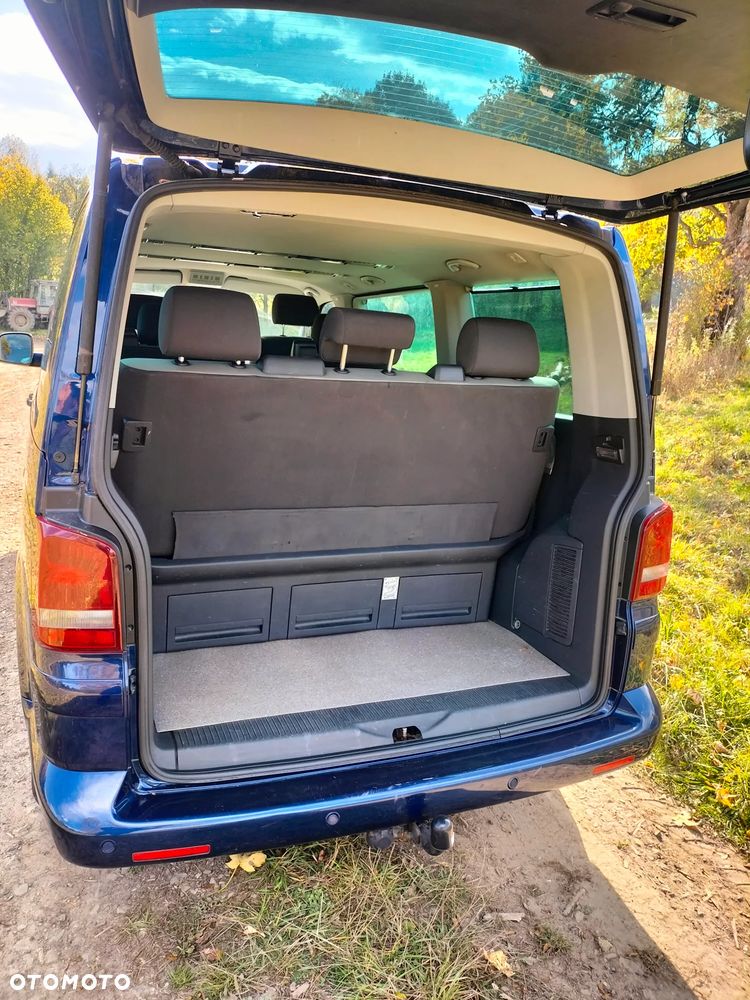 Volkswagen Multivan - 7
