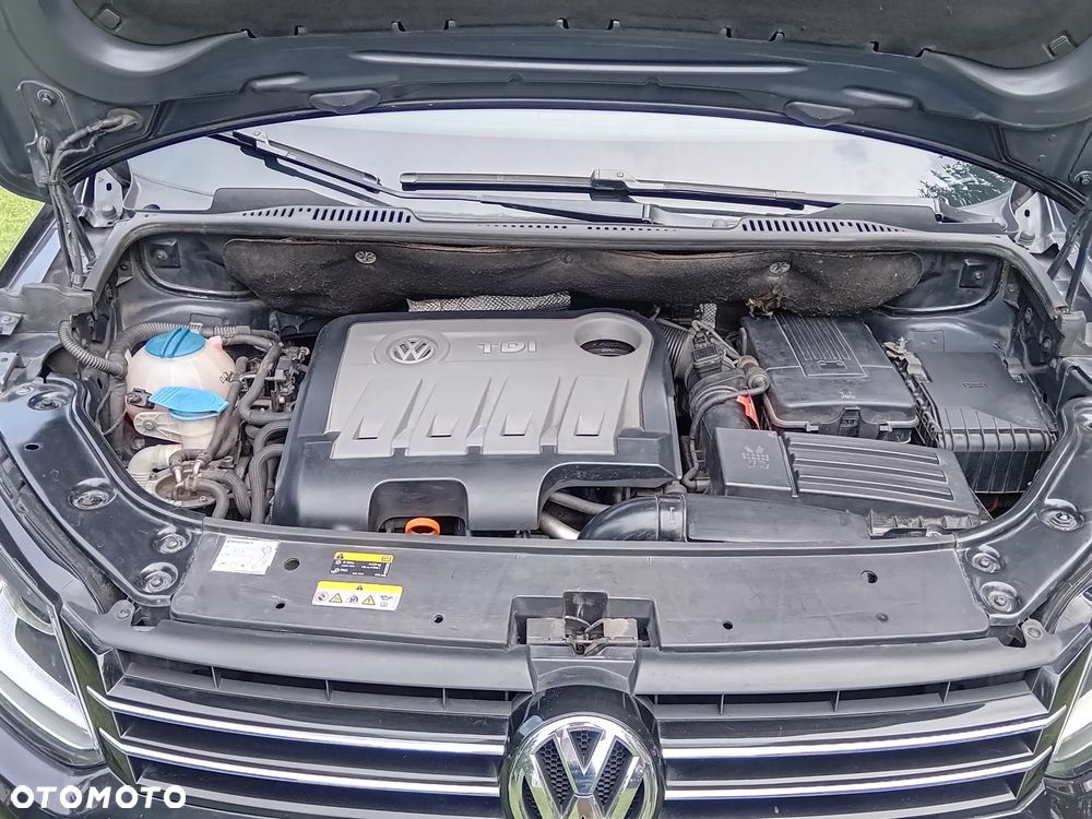 Volkswagen Touran 1.6 TDI DPF Trendline - 6