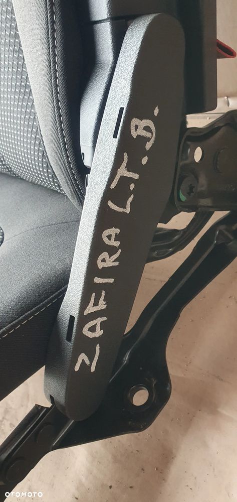 Fotel siedzenie lewy tył tylny 2 rząd Opel Zafira C - 6