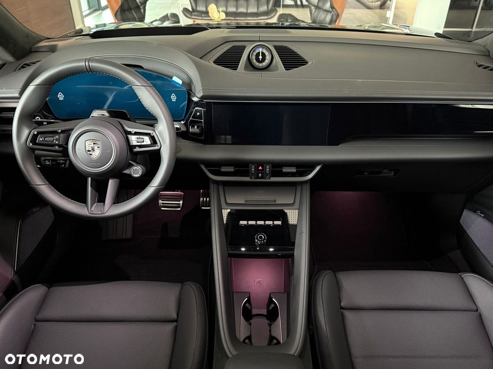 Porsche Macan - 25