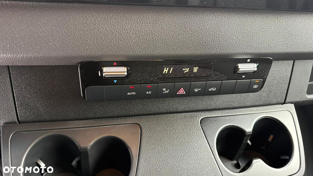 Mercedes-Benz Sprinter 319 CDI Furgon SELECT - 14