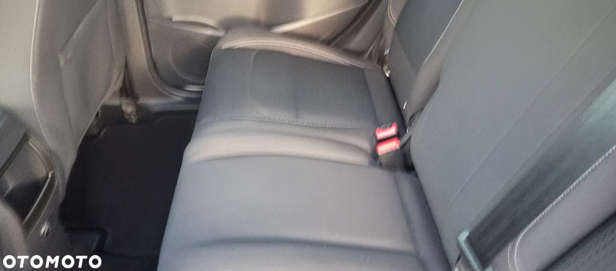 Ford Kuga - 8