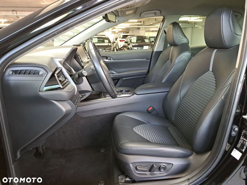 Toyota Camry 2.5 Hybrid Prestige CVT - 12