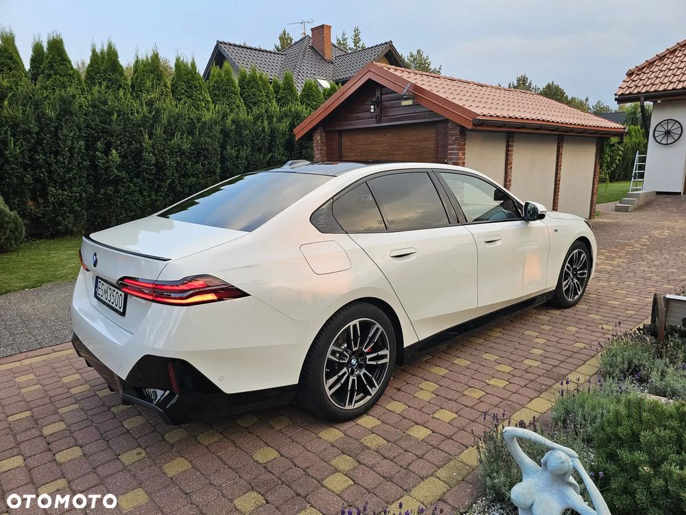 BMW Seria 5 520d xDrive - 9