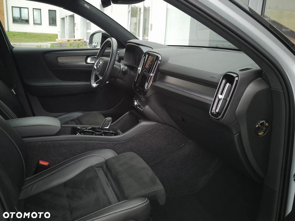 Volvo XC 40 T5 Plug-In Hybrid R-Design - 19