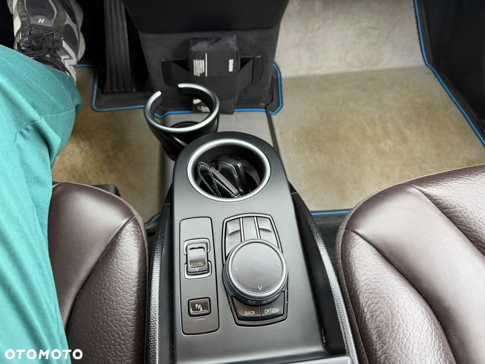 BMW i3 (94 Ah) - 18