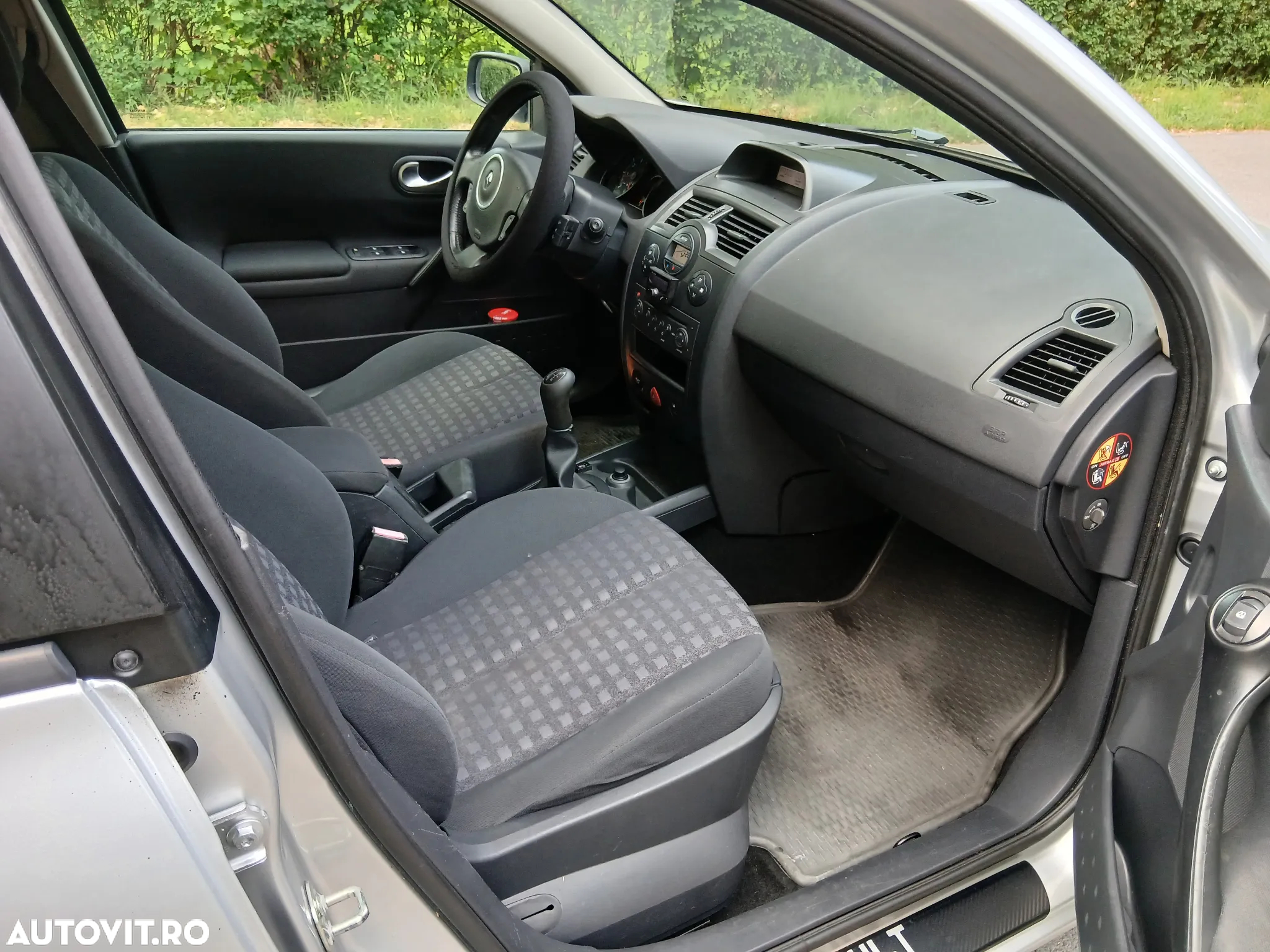 Renault Megane 1.6 16V 110 Dynamique - 6
