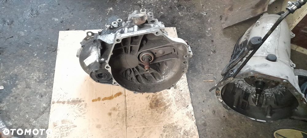 HONDA ACCORD VII pompa wtryskowa 0445010093 - 4