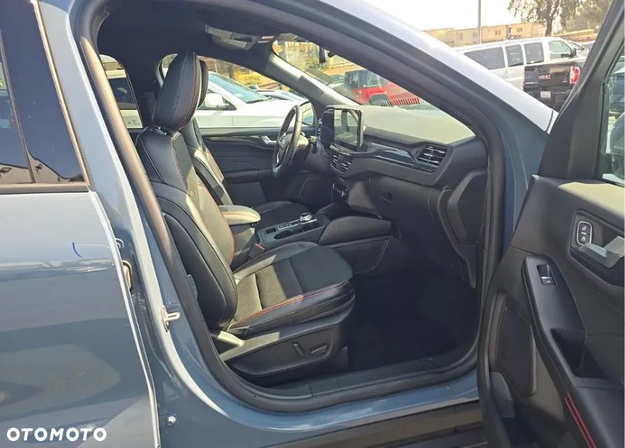 Ford Kuga - 11