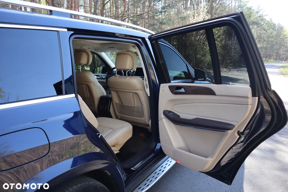 Mercedes-Benz GLS - 15
