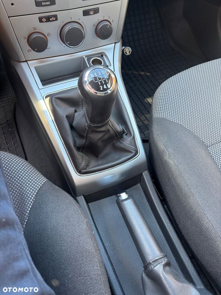 Opel Astra 1.3 CDTI Cosmo - 9