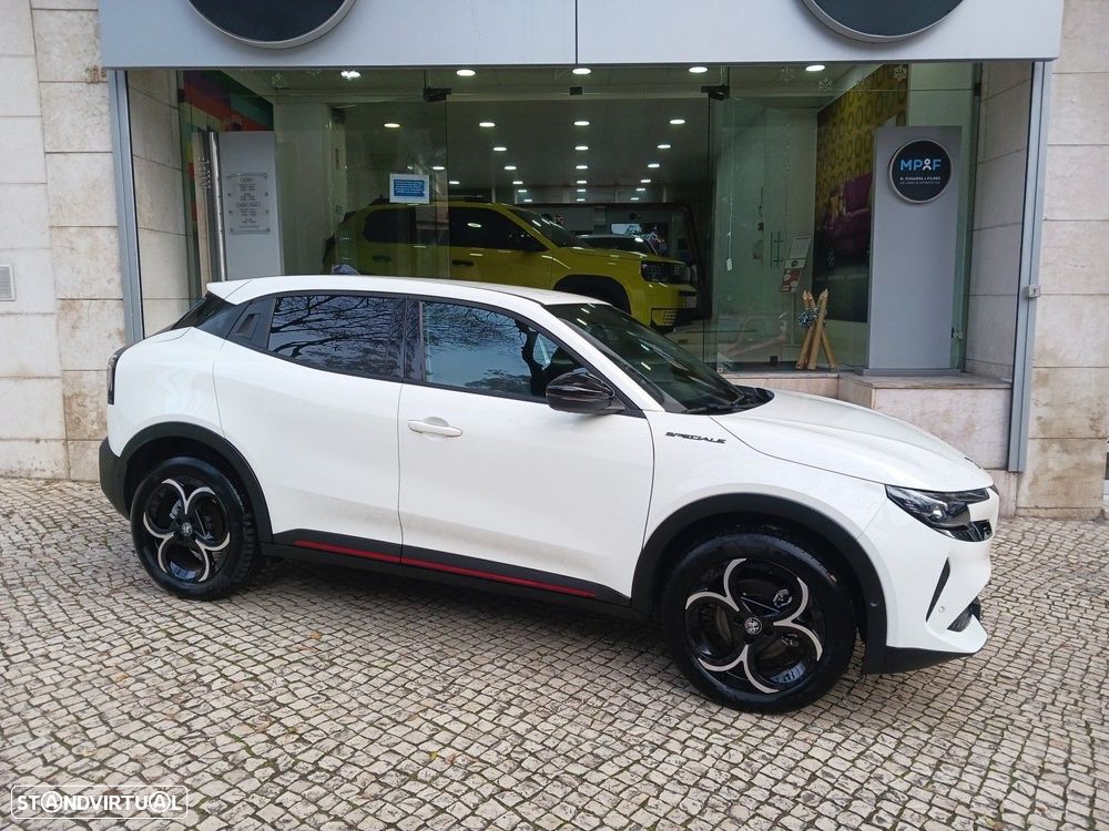 Alfa Romeo Junior 1.2 Speciale eDCT6 - 2