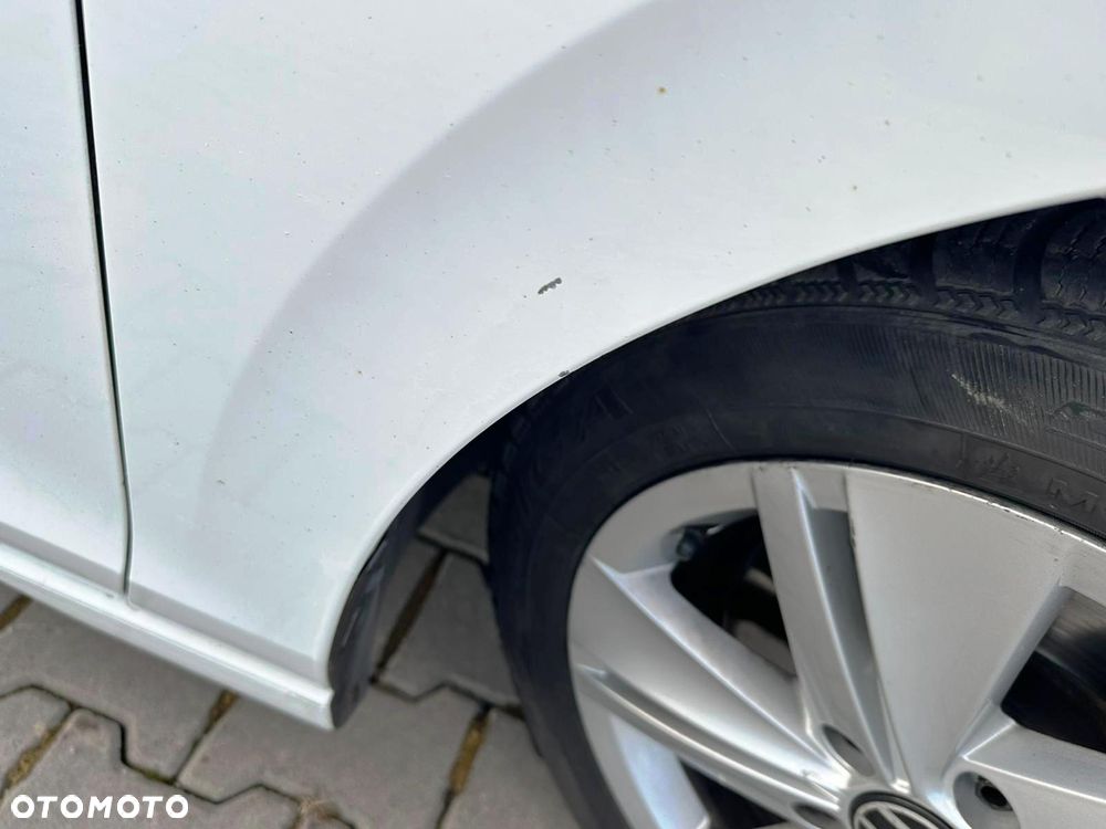 Volkswagen Golf 2.0 TDI Life - 24