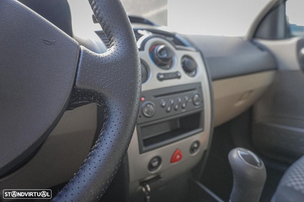 Renault Mégane 1.5 dCi Pack - 6