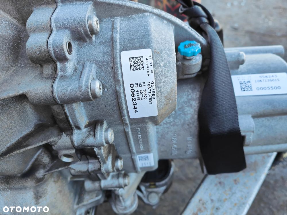 AUDI A8 D4 14r 3.0 TFSI V6 245kW SKRZYNIA BIEGÓW NCJ - 7