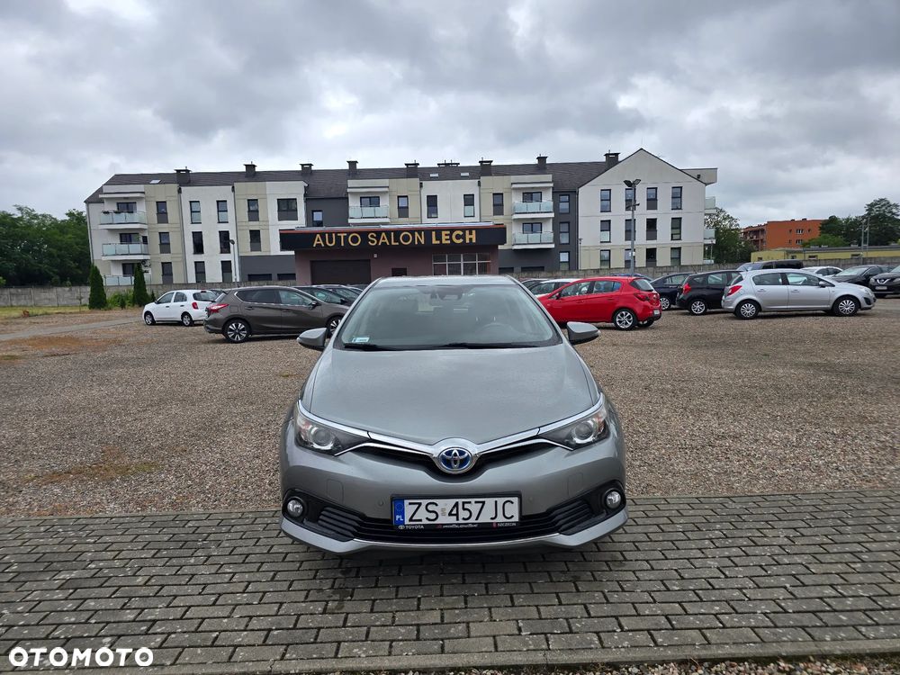 Toyota Auris Hybrid 135 Premium - 2