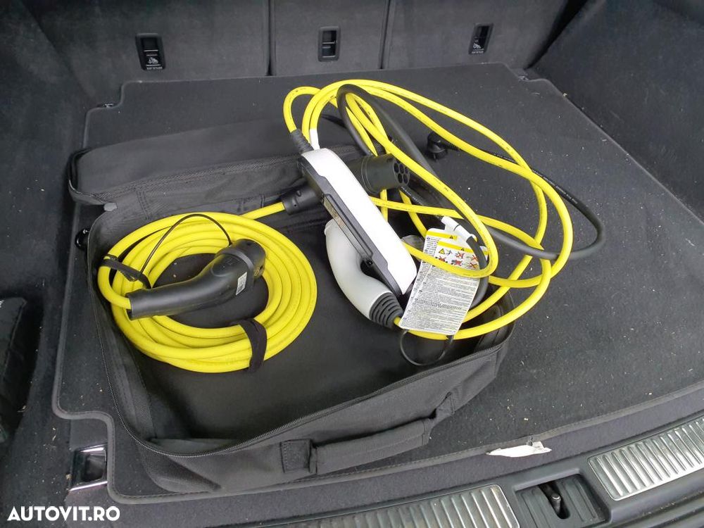 Volkswagen Touareg V6 e-Hybrid OPF 4Motion Aut. Elegance FINAL EDITION - 8